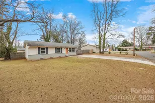 2410 Carrington Ct, Charlotte, NC 28208 - Photo 24