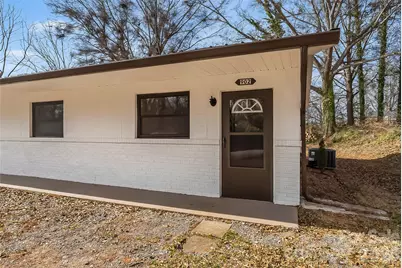 902 & 904 8th Avenue SW, Conover, NC 28613 - Photo 2