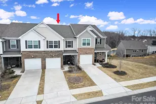5018 Moss Pne Wy, Fort Mill, SC 29708 - Photo 2