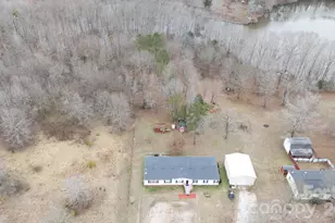 864 Butler Lake Rd, Chester, SC 29706 - Photo 4