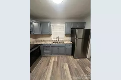 1004 E Eighth Avenue, Gastonia, NC 28054 - Photo 10