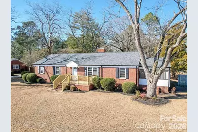 2228 W Market Street, Cheraw, SC 29520 - Photo 1