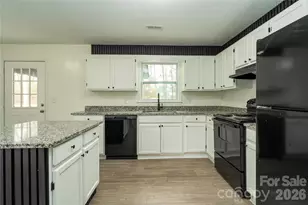 3115 Crestview Dr, Florence, SC 29501 - Photo 14