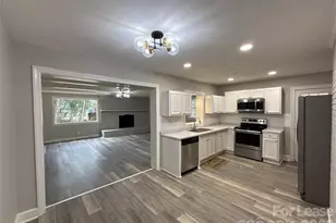 2745 Dogwood Ave, Charlotte, NC 28206 - Photo 4