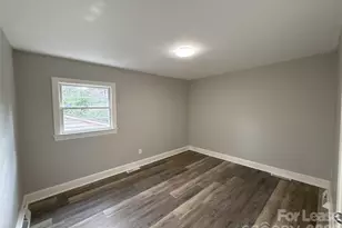 2745 Dogwood Ave, Charlotte, NC 28206 - Photo 12
