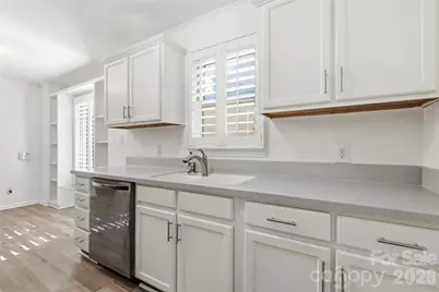 430 Queens Road #111, Charlotte, NC 28207 - Photo 10