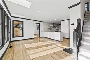 8 Indian Ridge Rd, Asheville, NC 28803 - Photo 14