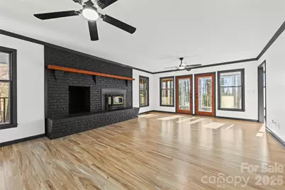 8 Indian Ridge Road, Asheville, NC 28803 - Photo 2