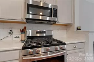 7948 Mariners Pointe Cir, Denver, NC 28037 - Photo 8