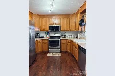 1021 Courtney Cove Court, Gastonia, NC 28052 - Photo 4