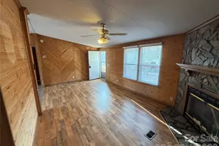 215 Humphrey Blvd, Gastonia, NC 28052 - Photo 4