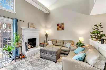 8073 Charter Oak Lane, Charlotte, NC 28226 - Photo 4