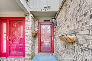 8073 Charter Oak Ln, Charlotte, NC 28226 - Photo 2