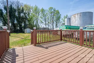 2825 E Long Ave, Gastonia, NC 28054 - Photo 38