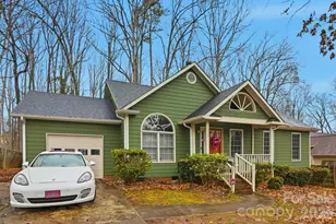 2523 Amber Creste Ln, Charlotte, NC 28212 - Photo 6