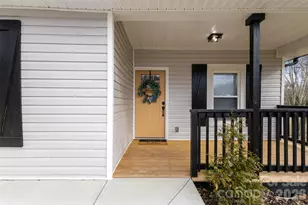 305 E Henry St, Belmont, NC 28012 - Photo 2