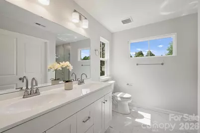 126 Meadow Glen Drive, Troutman, NC 28166 - Photo 8