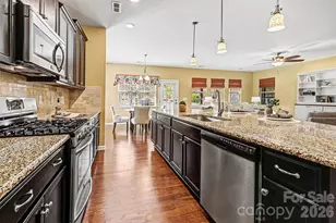 2192 Winhall Rd, Fort Mill, SC 29715 - Photo 6