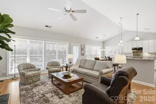 5906 Vireo Ct, Charlotte, NC 28269 - Photo 8