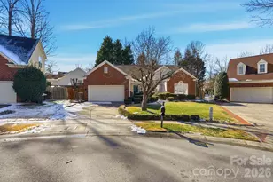 5906 Vireo Ct, Charlotte, NC 28269 - Photo 2