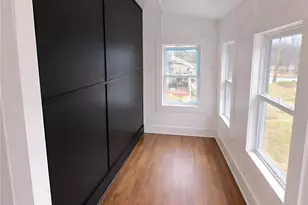 105 E Hartford Ave, Bessemer City, NC 28016 - Photo 2