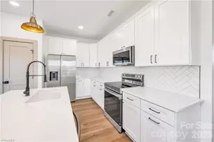 2115 24th St Ln SE, Hickory, NC 28602 - Photo 12