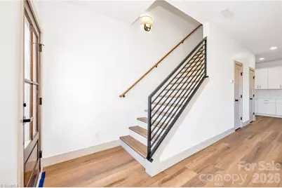 2115 24th Street Lane SE, Hickory, NC 28602 - Photo 4