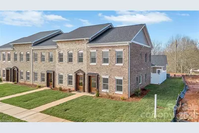 2115 24th Street Lane SE, Hickory, NC 28602 - Photo 1