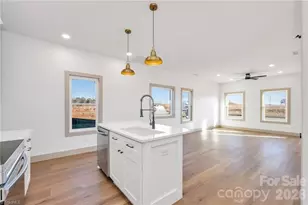 2115 24th St Ln SE, Hickory, NC 28602 - Photo 10