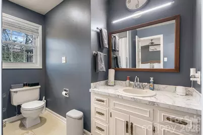 836 7th Avenue SW, Hickory, NC 28602 - Photo 12