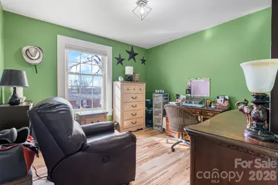 836 7th Avenue SW, Hickory, NC 28602 - Photo 14