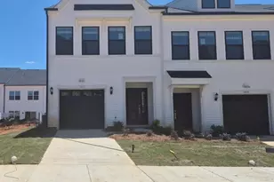 7422 Mashburn Dr, Charlotte, NC 28269 - Photo 1