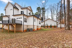 140 Meadowfall Ln, Troutman, NC 28166 - Photo 6