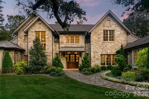 402 Vanderbilt Rd, Asheville, NC 28803 - Photo 2