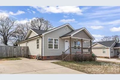 316 E Alabama Avenue, Bessemer City, NC 28016 - Photo 2