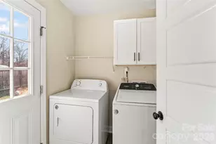 316 E Alabama Ave, Bessemer City, NC 28016 - Photo 16