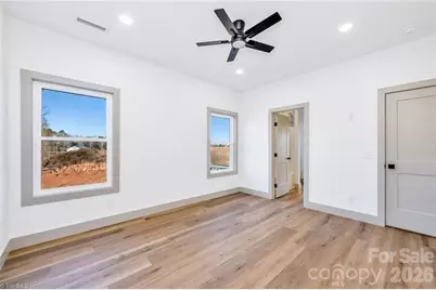 2117 24th Street Lane SE, Hickory, NC 28602 - Photo 18