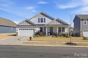 1411 Ainslie Pl Rd, Indian Trail, NC 28079 - Photo 2