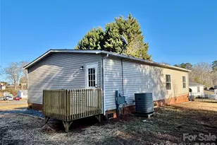 3938 Berry Creek Cir, Granite Falls, NC 28630 - Photo 20