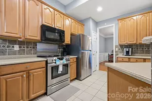 1022 Fountainbrook Dr, Indian Trail, NC 28079 - Photo 6