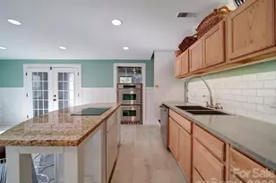 2036 Edgewater Dr, Charlotte, NC 28210 - Photo 26