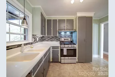 2036 Edgewater Drive, Charlotte, NC 28210 - Photo 6