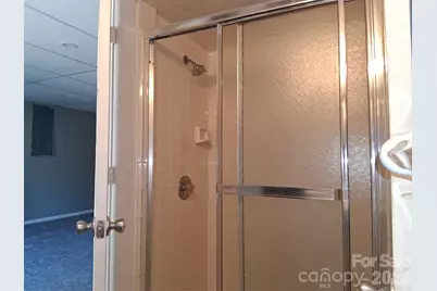 2036 Edgewater Drive, Charlotte, NC 28210 - Photo 32