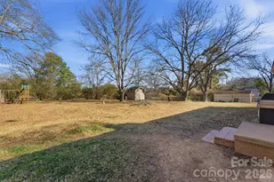 802 Chesterfield Ave, Lancaster, SC 29720 - Photo 12