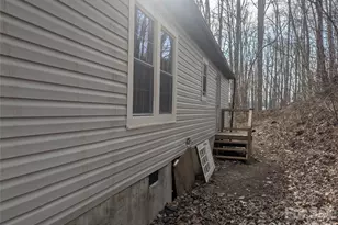 11 Gertrude Ln, Candler, NC 28715 - Photo 8