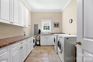 8225 Victoria Lake Dr, Waxhaw, NC 28173 - Photo 18