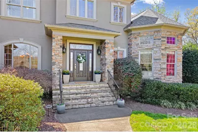 8225 Victoria Lake Drive, Waxhaw, NC 28173 - Photo 2