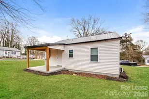 502 Hickory Ave, Statesville, NC 28677 - Photo 12