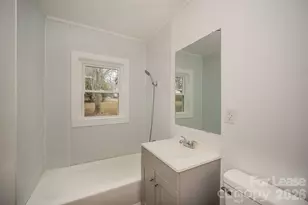 502 Hickory Ave, Statesville, NC 28677 - Photo 10