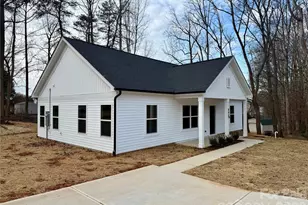 803 W 1st St, Newton, NC 28658 - Photo 2